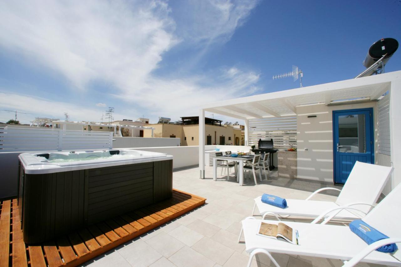 Itaca E Medea - Appartamenti Con Idromassaggio In Terrazza San Vito Lo Capo Exterior photo